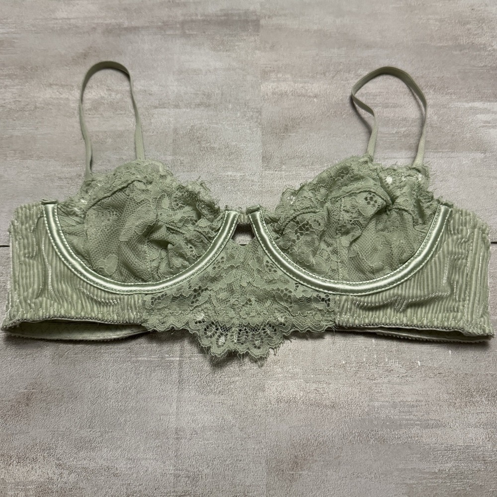 Urban Outfitters‎ UO Out From Under Lace Velvet Underwire Bra Green Size Small